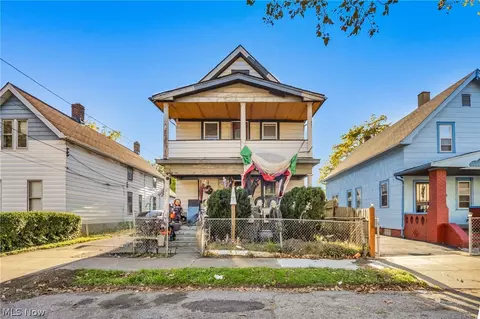 1068 E 68th St, Cleveland, OH 44103