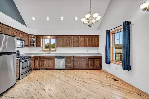Kitchen - 434 Us Highway 224, Sullivan, OH 44880 photo 1 of 1