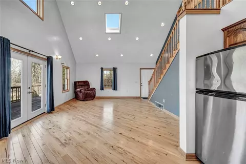 Living - 434 Us Highway 224, Sullivan, OH 44880 photo 1 of 5