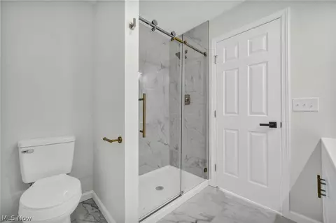 Bath - 5197 Milo Ave, Maple Heights, OH 44137 photo 4 of 7