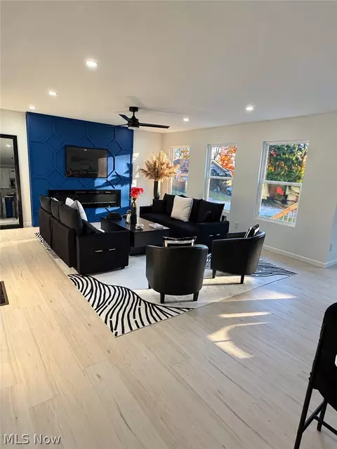 Living - 5197 Milo Ave, Maple Heights, OH 44137 photo 5 of 6