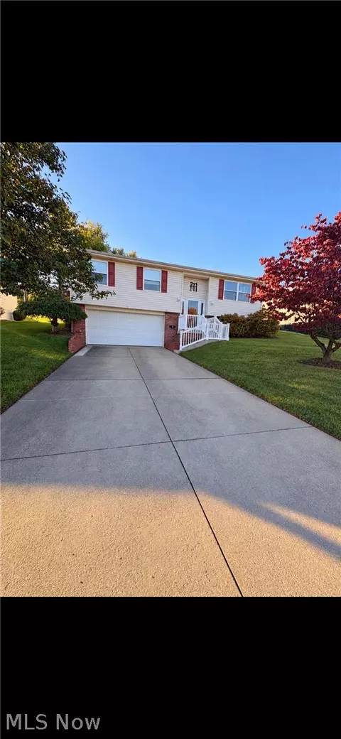 187 Rosslyn Blvd, Steubenville, OH 43952