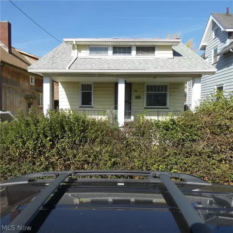 7815 Maryland Ave, Cleveland, OH 44105