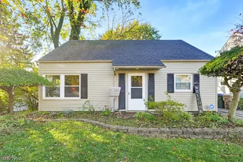 1528 Myrtle Ave, Cuyahoga Falls, OH 44221
