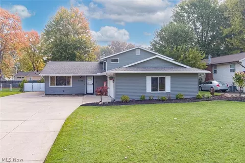 6073 Denise Dr, North Ridgeville, OH 44039