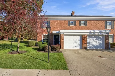 101 Chatham Way, Mayfield Heights, OH 44124