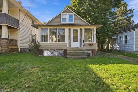 1305 Spring Rd, Cleveland, OH 44109