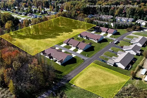 10 Bayview Cir, Cortland, OH 44410