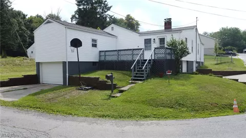 103 Jefferson St, Saint Clairsville, OH 43950