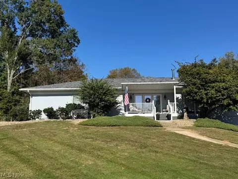 9 Willowbrook Dr, Parkersburg, WV 26101
