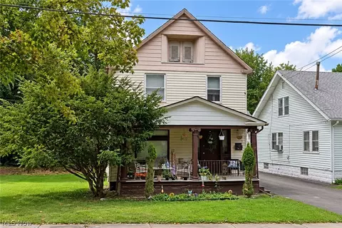 722 Cassius Ave, Youngstown, OH 44505