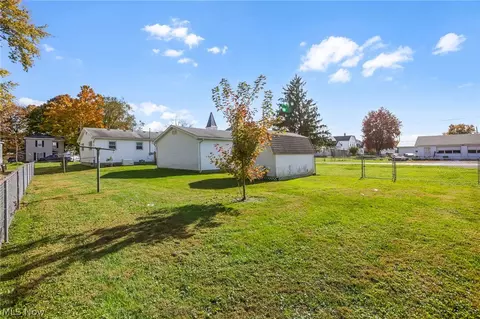 Exterior - 113 Maple Ave, Hebron, OH 43025 photo 8 of 8