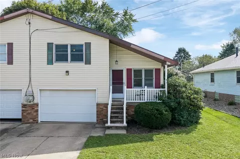 1532 Ellesmere Ave NW, North Canton, OH 44720