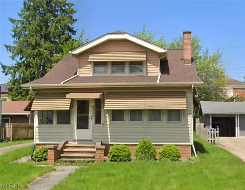 20906 Fairpark Dr, Fairview Park, OH 44126