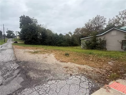 4126 Camden Ave, Parkersburg, WV 26101