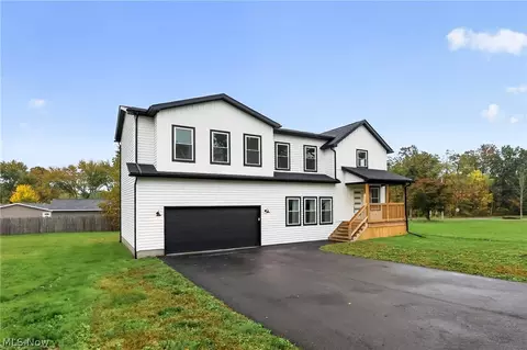 3935 Flory Ave SE, Warren, OH 44484