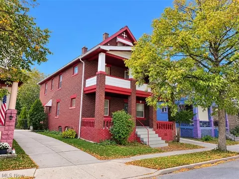 1622 Winchester Ave, Lakewood, OH 44107