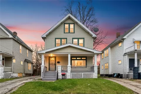 7914 Dorver Ave, Cleveland, OH 44105
