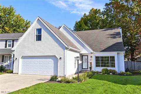 4421 W 11th St, Cleveland, OH 44109