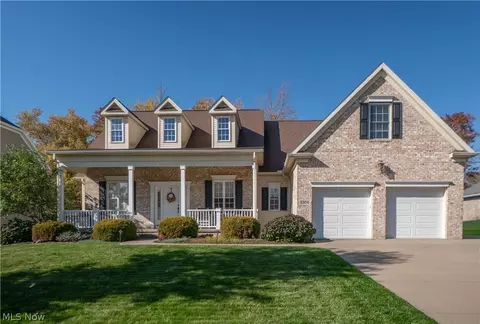 3304 Millwood Ln, Uniontown, OH 44685
