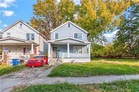 14809 Darwin Ave, Cleveland, OH 44110