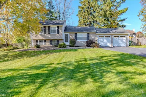 4814 Debbie Dr, Medina, OH 44256