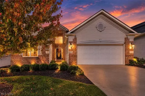 18492 Bunker Hill Dr, Strongsville, OH 44136