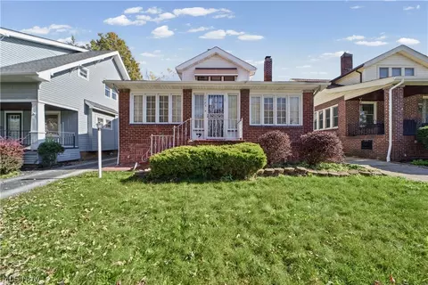 1023 Quilliams Rd, Cleveland Heights, OH 44121
