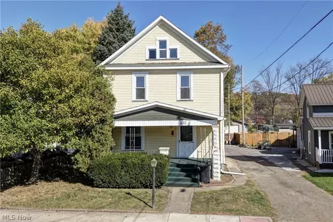 433 Fair Ave NE, New Philadelphia, OH 44663