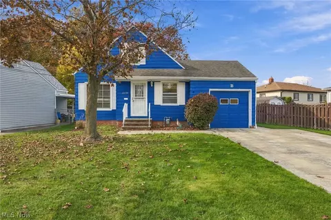 13739 Rybak Ave, Garfield Heights, OH 44125