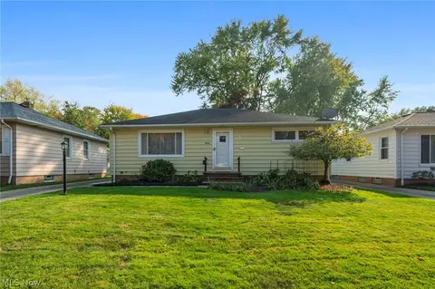 10661 Blossom Ave, Parma Heights, OH 44130