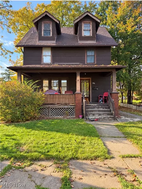996 Hazelwood Ave SE, Warren, OH 44484