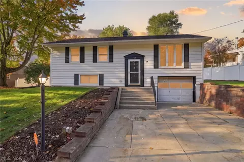 265 Underhill Dr SE, Massillon, OH 44646