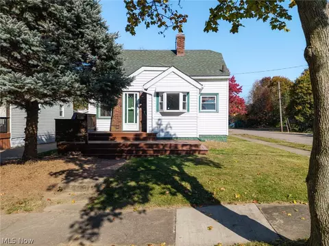 173 W Way St, Barberton, OH 44203