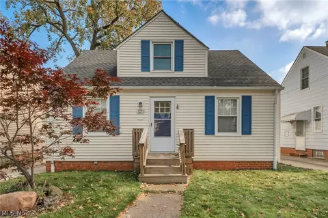 3231 W 140th St, Cleveland, OH 44111