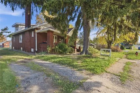 Other - 2219 3rd St NE, Canton, OH 44704 photo 2 of 10