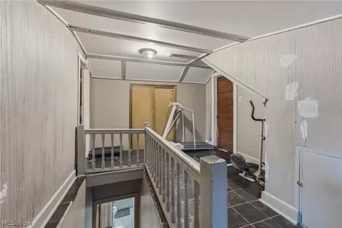 Entry Way - 2219 3rd St NE, Canton, OH 44704 photo 4 of 6