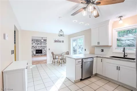 Kitchen - 178 Antioch Dr, Elyria, OH 44035 photo 4 of 4