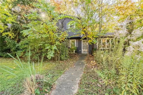 Exterior - 178 Antioch Dr, Elyria, OH 44035 photo 3 of 3