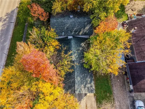 View/Area - 178 Antioch Dr, Elyria, OH 44035 photo 1 of 6
