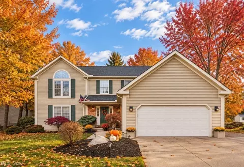 799 Meredith Ln, Cuyahoga Falls, OH 44223