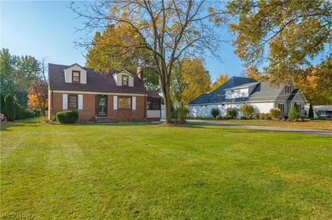 25807 Westwood Rd, Westlake, OH 44145