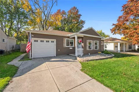 9793 Manorford Dr, Parma Heights, OH 44130