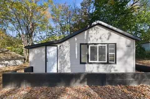 1085 Jason Ave, Akron, OH 44314