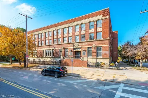 3200 Franklin Blvd #3A, Cleveland, OH 44113
