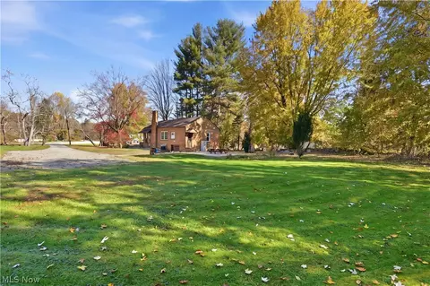 Exterior - 930 W Comet Rd, Clinton, OH 44216 photo 7 of 9