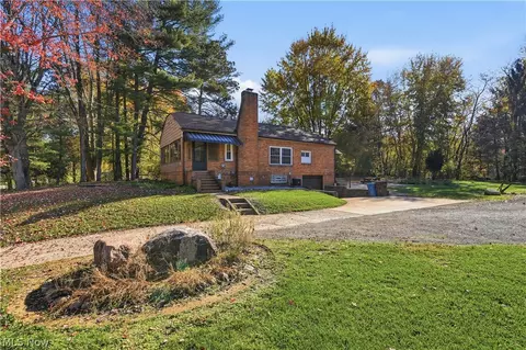 Exterior - 930 W Comet Rd, Clinton, OH 44216 photo 2 of 9