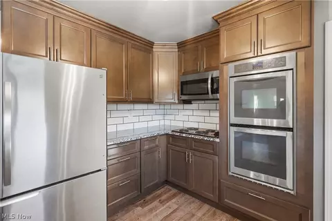 Kitchen - 930 W Comet Rd, Clinton, OH 44216 photo 2 of 2