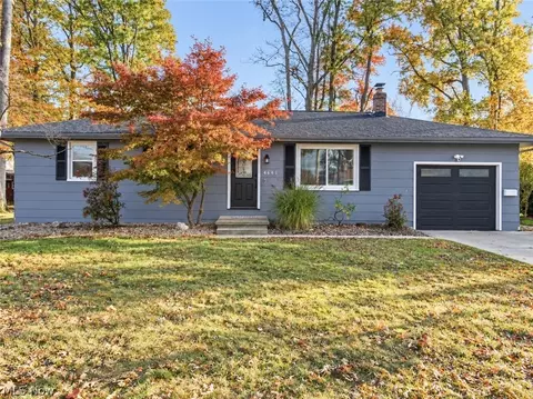 4641 Crabwood Dr, Youngstown, OH 44515
