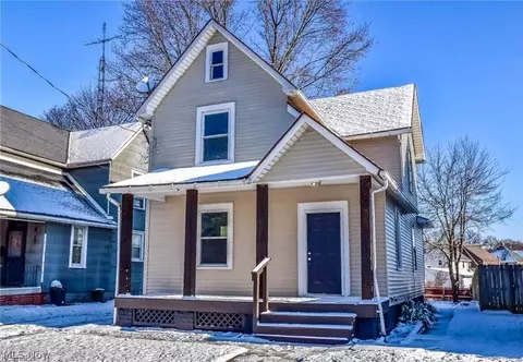 1734 Woodland Ave NW, Canton, OH 44703